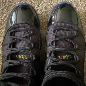 Black and Blue Gamma 11’s